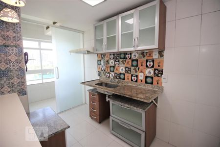 Apartamento para alugar com 80m², 2 quartos e 1 vagaCozinha e Área de Serviço