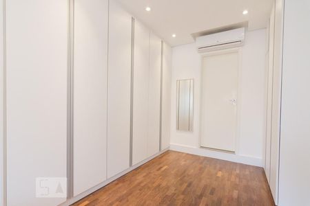 Apartamento para alugar com 118m², 2 quartos e 3 vagasQuarto 1 Suíte