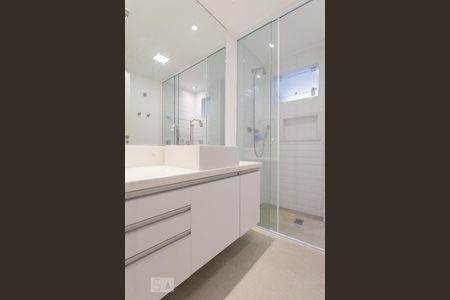 Apartamento para alugar com 118m², 2 quartos e 3 vagasBanheiro