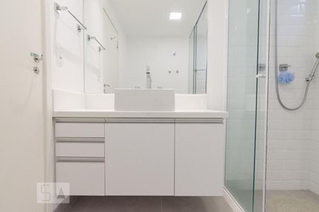 Apartamento para alugar com 118m², 2 quartos e 3 vagasBanheiro