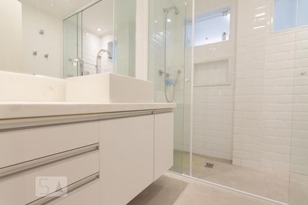 Apartamento para alugar com 118m², 2 quartos e 3 vagasBanheiro