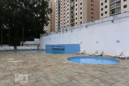 Apartamento para alugar com 49m², 2 quartos e 1 vaga Apartamento para alugar com 49m², 2 quartos e 1 vagaPiscina