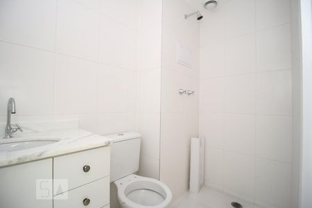 Banheiro da Suíte de apartamento para alugar com 2 quartos, 61m² em Gardênia Azul, Rio de Janeiro
