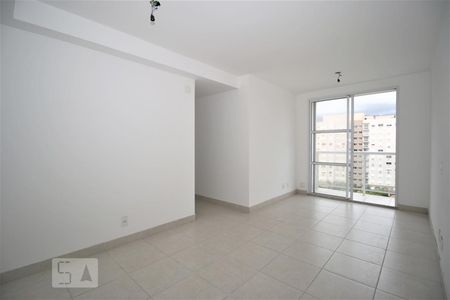 Sala de apartamento para alugar com 2 quartos, 61m² em Gardênia Azul, Rio de Janeiro