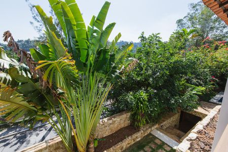 Casa à venda com 550m², 6 quartos e 4 vagas Casa à venda com 550m², 6 quartos e 4 vagasVista Varanda Suíte 2 (Segundo Andar)