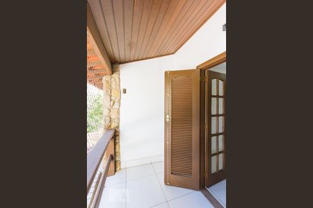 Casa à venda com 550m², 6 quartos e 4 vagas Casa à venda com 550m², 6 quartos e 4 vagasVaranda Suíte 4 (Segundo Andar)