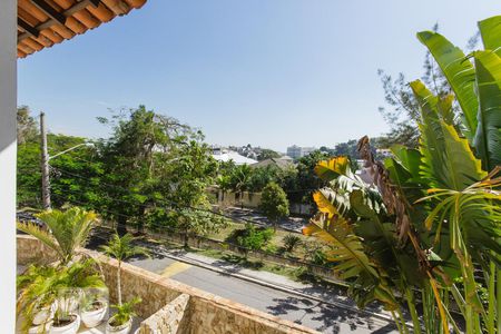 Casa à venda com 550m², 6 quartos e 4 vagas Casa à venda com 550m², 6 quartos e 4 vagasVista Varanda Suíte 2 (Segundo Andar)