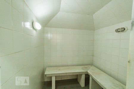 Casa à venda com 550m², 6 quartos e 4 vagas Casa à venda com 550m², 6 quartos e 4 vagasSauna