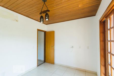 Casa à venda com 550m², 6 quartos e 4 vagas Casa à venda com 550m², 6 quartos e 4 vagasFundos - Quarto 2