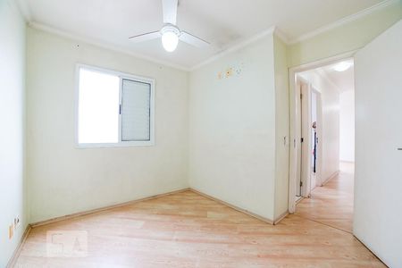 Quarto 2 de apartamento para alugar com 2 quartos, 48m² em Parque Novo Mundo, São Paulo