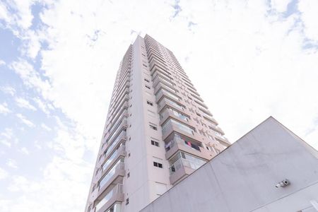 Apartamento para alugar com 76m², 2 quartos e 2 vagas Apartamento para alugar com 76m², 2 quartos e 2 vagasFachada