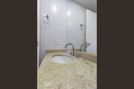 Apartamento para alugar com 76m², 2 quartos e 2 vagasSuíte - Quarto 2