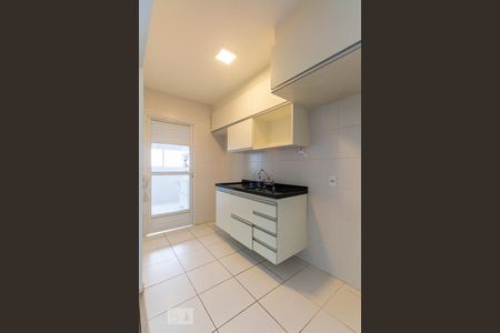 Apartamento para alugar com 76m², 2 quartos e 2 vagasCozinha