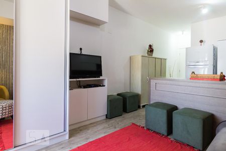 Sala de kitnet/studio para alugar com 1 quarto, 35m² em Vila Gomes Cardim, São Paulo