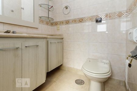 Apartamento à venda com 254m², 4 quartos e 4 vagasBanheiro suite 01