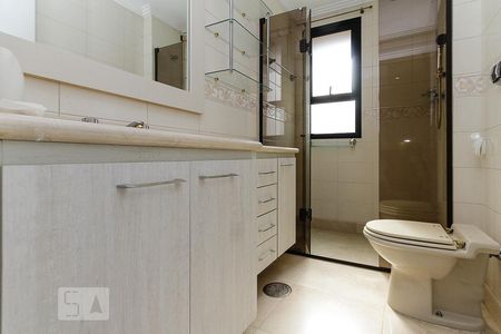 Apartamento à venda com 254m², 4 quartos e 4 vagasBanheiro Suite 03