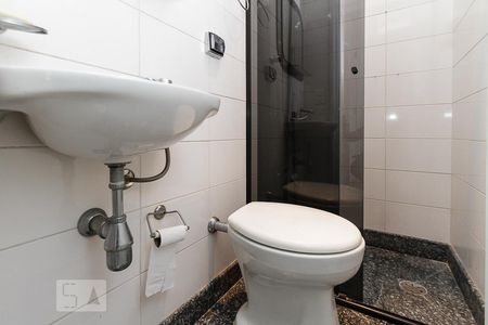 Apartamento à venda com 254m², 4 quartos e 4 vagasBanheiro de Serviço