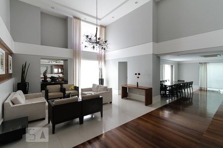 Apartamento à venda com 254m², 4 quartos e 4 vagasÁrea comum - Salão de festas