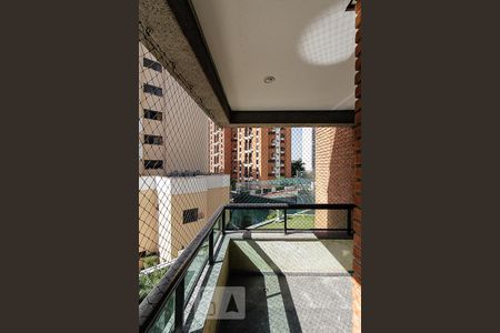Apartamento à venda com 254m², 4 quartos e 4 vagasVaranda suite 03