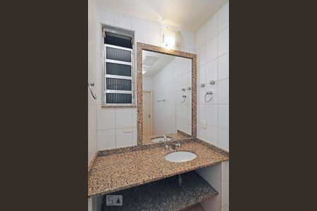 Apartamento para alugar com 80m², 3 quartos e sem vagaBanheiro Social.
