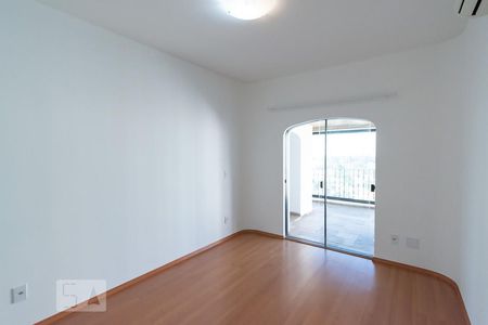 Apartamento à venda com 280m², 4 quartos e 4 vagasSuíte 1