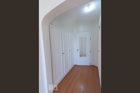 Apartamento à venda com 280m², 4 quartos e 4 vagasSuíte 3