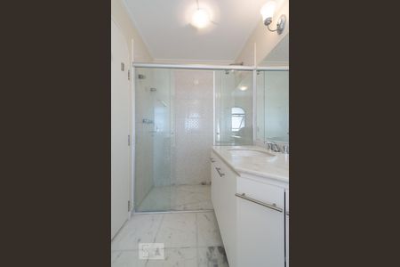 Apartamento à venda com 280m², 4 quartos e 4 vagasBanheiro Suíte 3