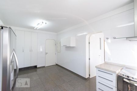 Apartamento à venda com 280m², 4 quartos e 4 vagasCozinha