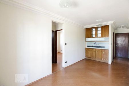 Sala  de apartamento para alugar com 2 quartos, 60m² em Chácara Seis de Outubro, São Paulo