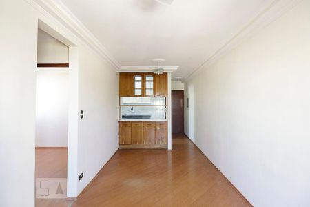 Sala  de apartamento para alugar com 2 quartos, 60m² em Chácara Seis de Outubro, São Paulo