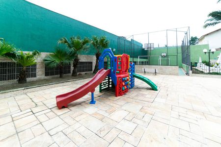 Apartamento à venda com 70m², 3 quartos e 1 vaga Apartamento à venda com 70m², 3 quartos e 1 vagaPlayground