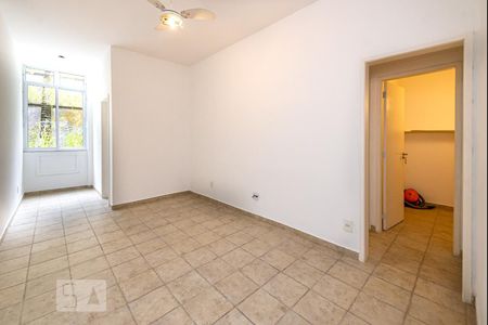 Apartamento à venda com 70m², 2 quartos e sem vaga Apartamento à venda com 70m², 2 quartos e sem vagaSala