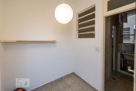 Apartamento à venda com 70m², 2 quartos e sem vaga Apartamento à venda com 70m², 2 quartos e sem vagaQuarto 3 / Quarto de Serviço Reversível