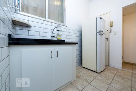 Apartamento à venda com 70m², 2 quartos e sem vaga Apartamento à venda com 70m², 2 quartos e sem vagaCozinha