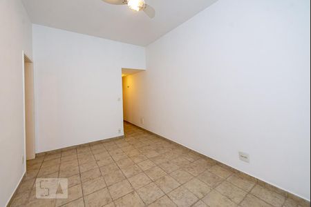 Apartamento à venda com 70m², 2 quartos e sem vaga Apartamento à venda com 70m², 2 quartos e sem vagaSala