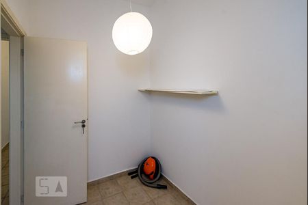 Apartamento à venda com 70m², 2 quartos e sem vaga Apartamento à venda com 70m², 2 quartos e sem vagaQuarto 3 / Quarto de Serviço Reversível