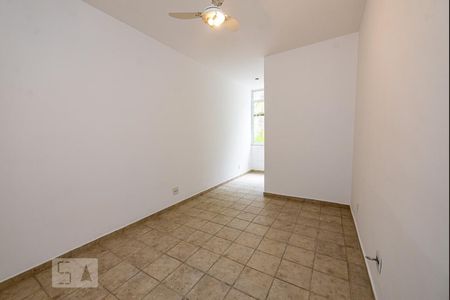Apartamento à venda com 70m², 2 quartos e sem vaga Apartamento à venda com 70m², 2 quartos e sem vagaSala