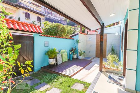 Quintal de casa de condomínio para alugar com 3 quartos, 120m² em Pechincha, Rio de Janeiro
