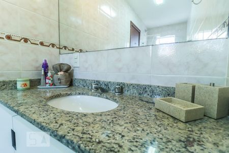 Casa de condomínio para alugar com 120m², 3 quartos e sem vagaBanheiro Quarto 1 - Suíte