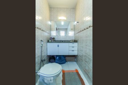 Casa de condomínio para alugar com 120m², 3 quartos e sem vagaBanheiro Quarto 1 - Suíte