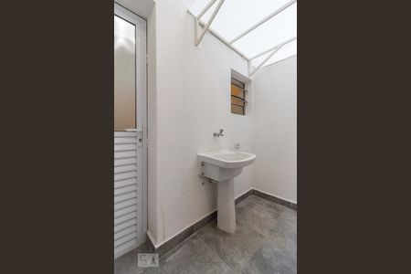 Área de serviço de kitnet/studio para alugar com 1 quarto, 24m² em Bom Retiro, São Paulo