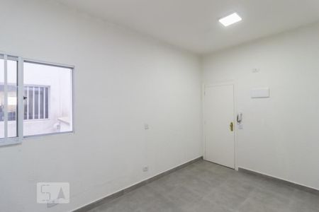 Sala quarto de kitnet/studio para alugar com 1 quarto, 24m² em Bom Retiro, São Paulo