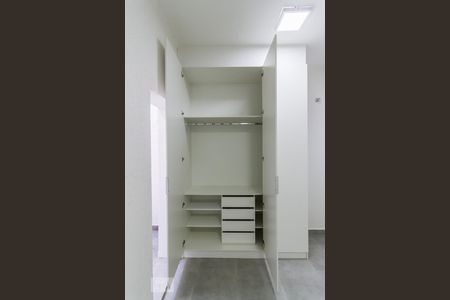 Sala quarto de kitnet/studio para alugar com 1 quarto, 24m² em Bom Retiro, São Paulo