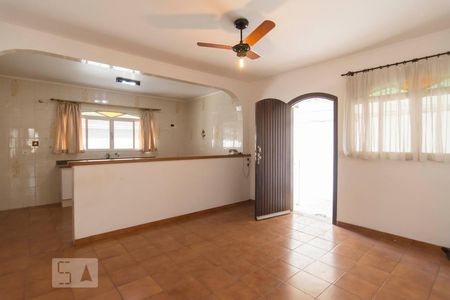 Cozinha de casa à venda com 3 quartos, 300m² em Água Fria, São Paulo