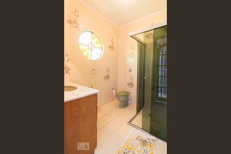 Casa à venda com 300m², 3 quartos e 8 vagasBanheiro Suíte 