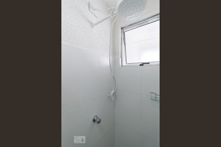 Banheiro de kitnet/studio para alugar com 1 quarto, 19m² em Bom Retiro, São Paulo