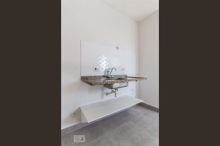 Cozinha de kitnet/studio para alugar com 1 quarto, 19m² em Bom Retiro, São Paulo