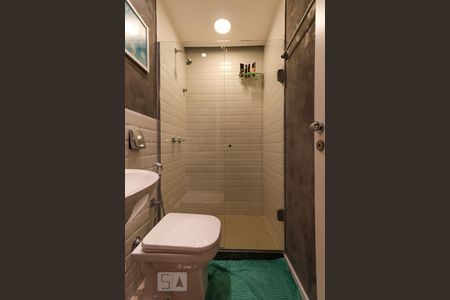 Apartamento à venda com 87m², 2 quartos e 1 vagaBanheiro da Suíte