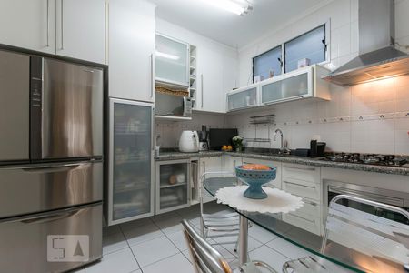 1o. Andar - Cozinha de casa de condomínio à venda com 3 quartos, 167m² em Vila Moinho Velho, São Paulo