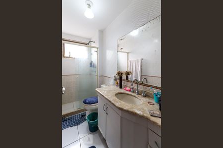 Apartamento à venda com 94m², 2 quartos e 2 vagasBanheiro da Suíte